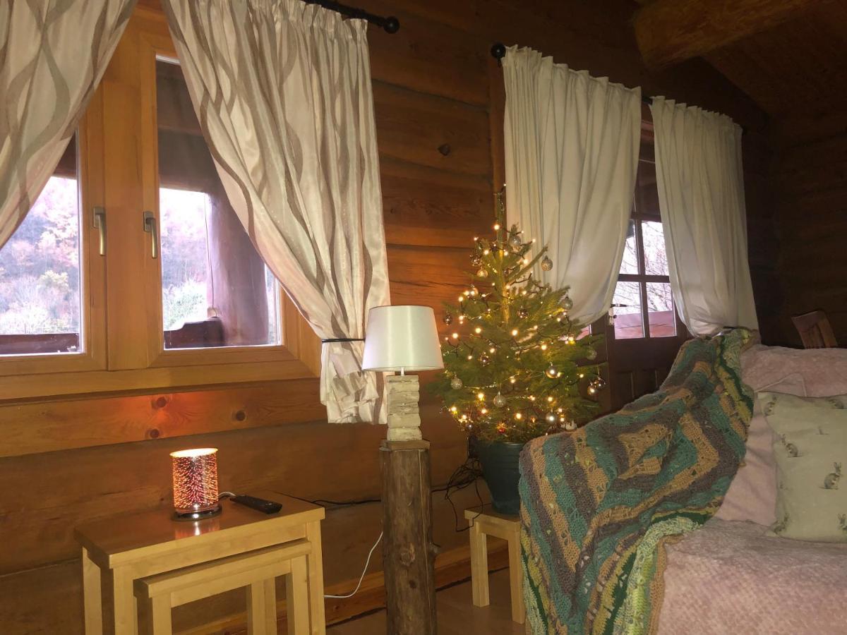 Log Home Village Улверстон Экстерьер фото