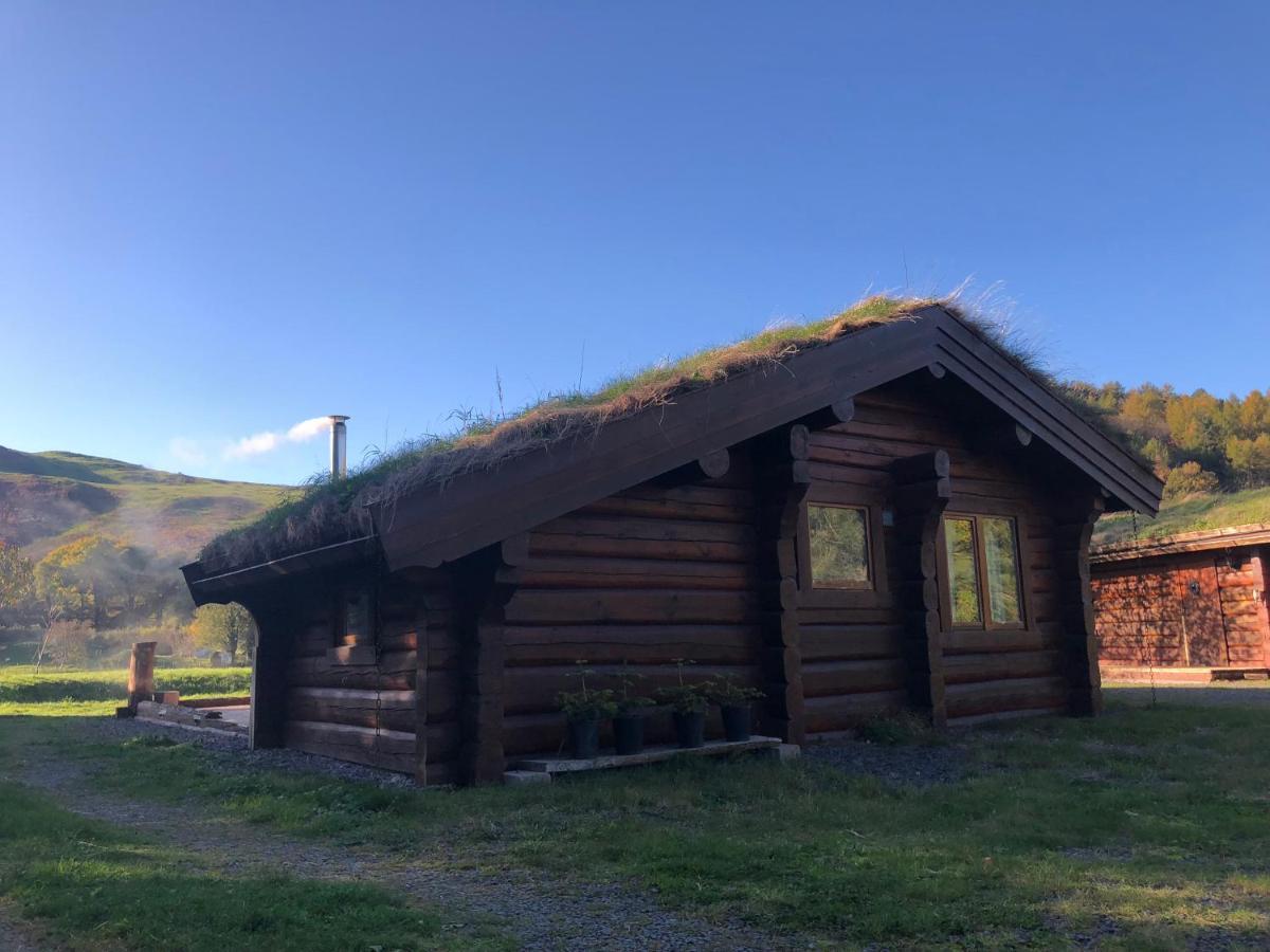 Log Home Village Улверстон Экстерьер фото