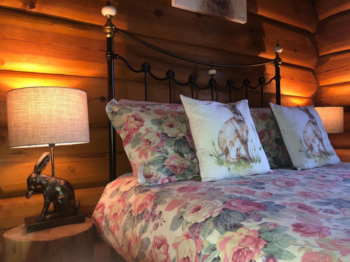 Log Home Village Улверстон Экстерьер фото
