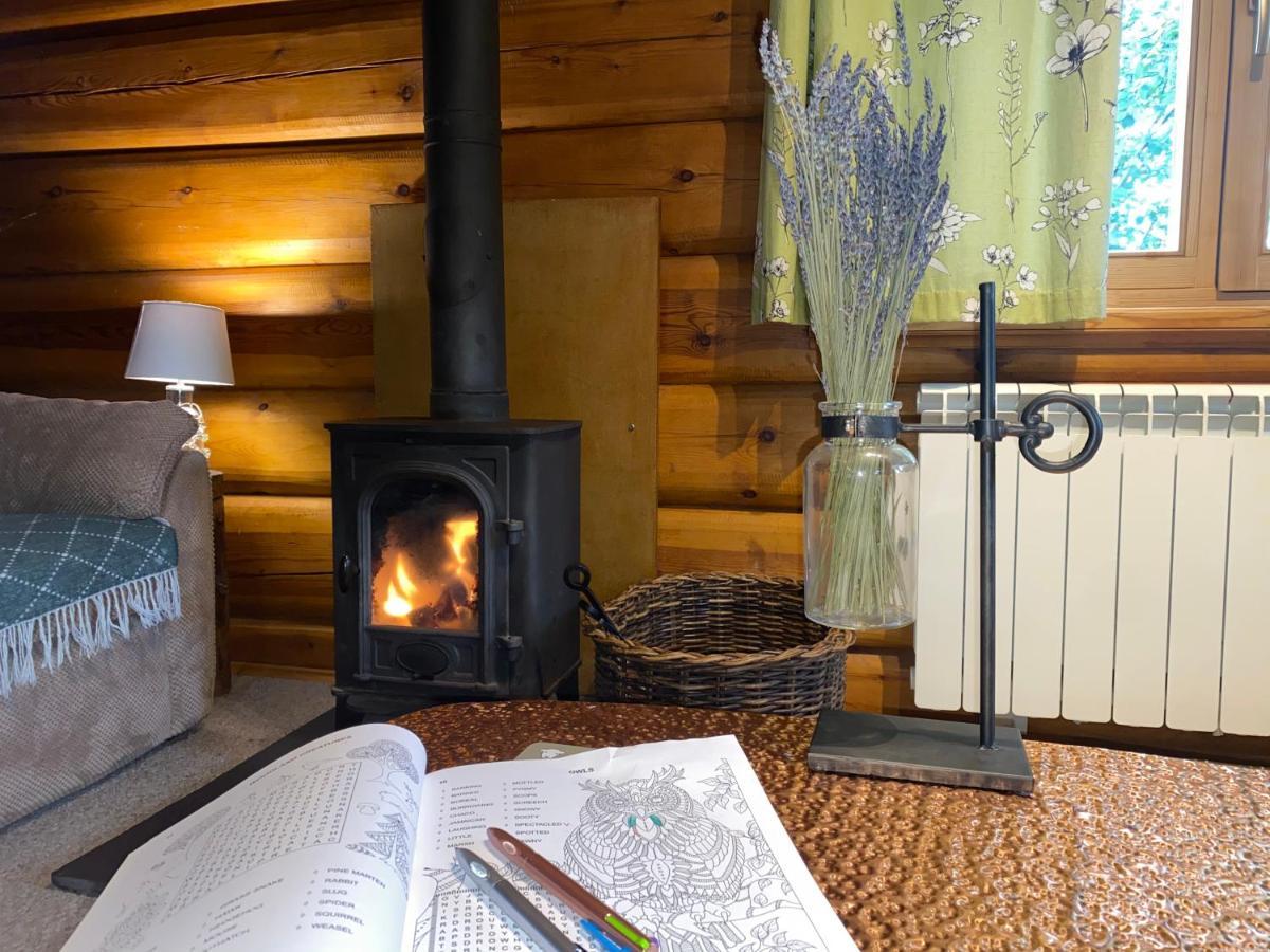 Log Home Village Улверстон Экстерьер фото